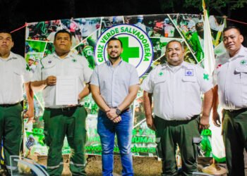 Cruz Verde Santa Ana obtiene escrituras