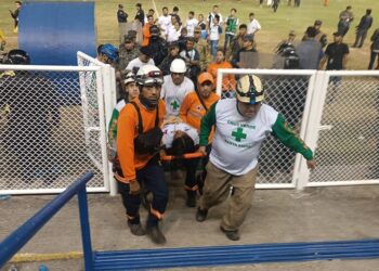 Cruz Verde Salvadoreña responde a emergencia en el Estadio Cuscatlán