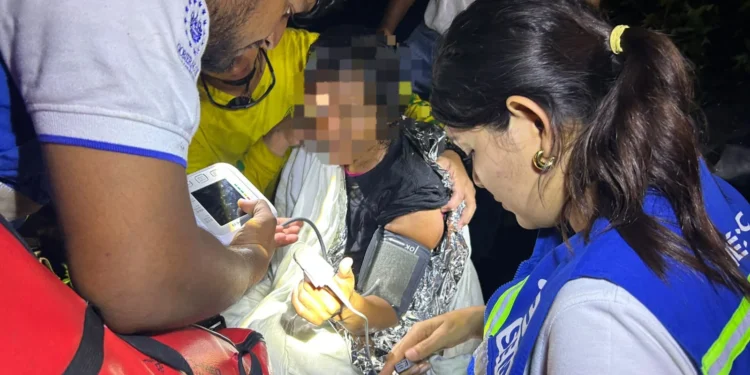 Rescate de persona en río Metayate Chalatenango